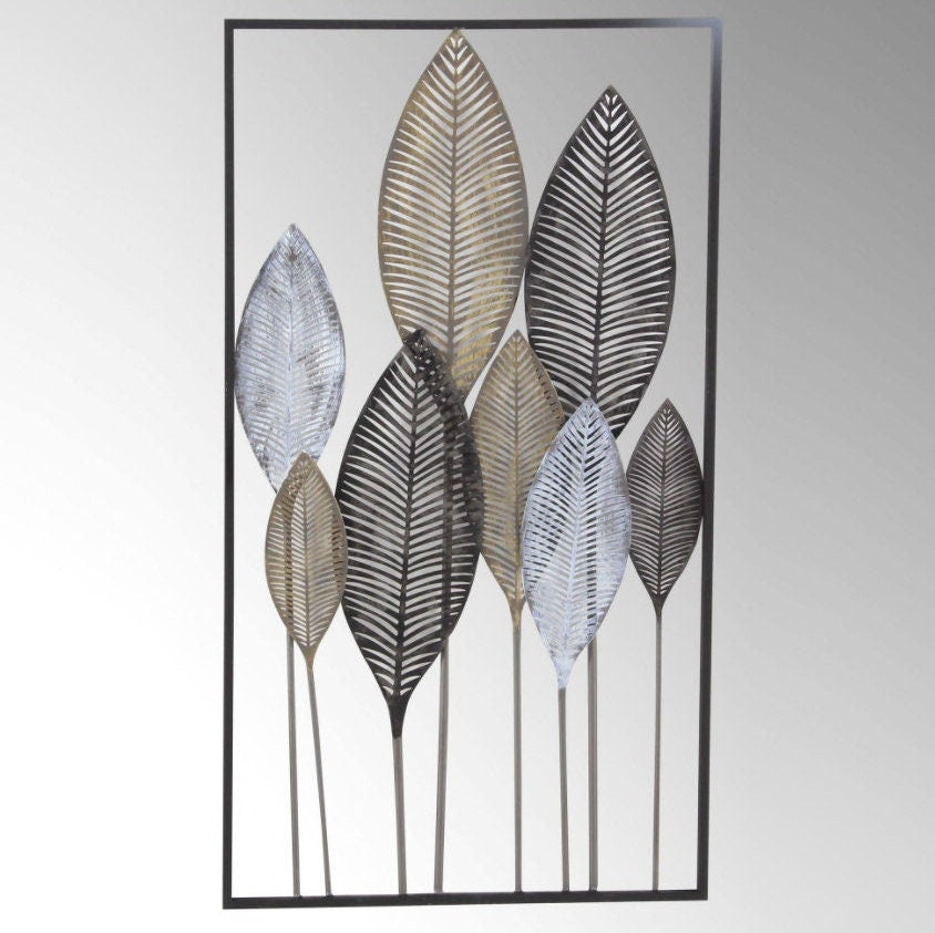 Retro Metal Wall Art Large Hanging Leaf Tree Decoration for Both Indoor and Outdoor Settings